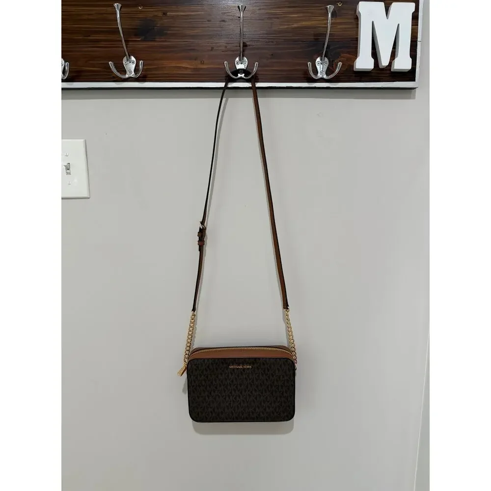 Michael Kors Jet Set Brown Signature East West Crossbody Handbag -in great cond